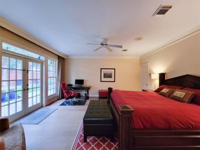 4401 Roseland Street, Houston TX 77006