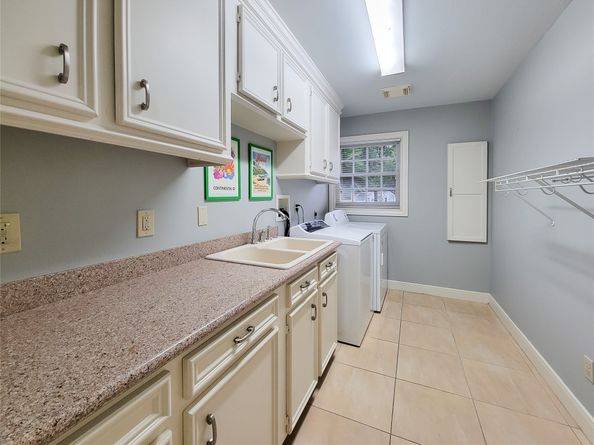 4401 Roseland Street, Houston TX 77006