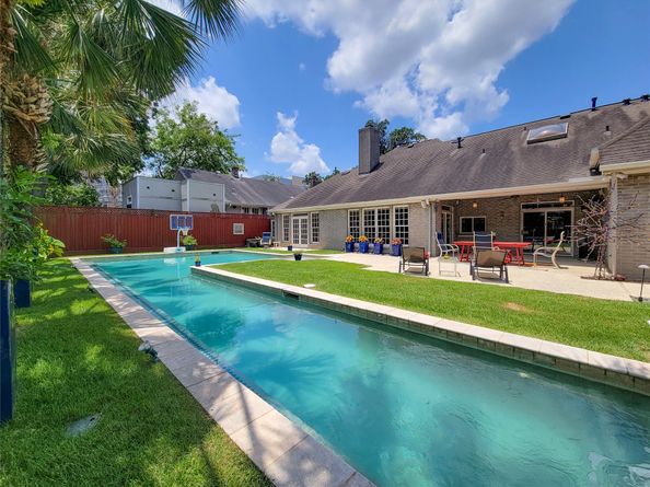 4401 Roseland Street, Houston TX 77006
