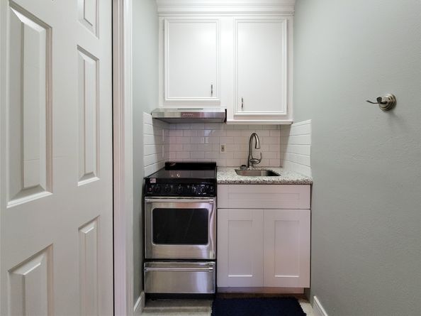 4401 Roseland Street, Houston TX 77006