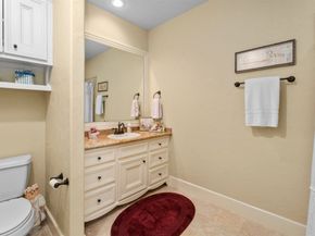 10 Oak Cove Lane, Humble TX 77346
