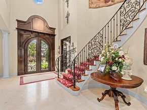 10 Oak Cove Lane, Humble TX 77346