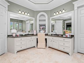 10 Oak Cove Lane, Humble TX 77346