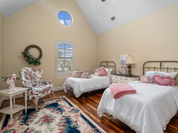 10 Oak Cove Lane, Humble TX 77346