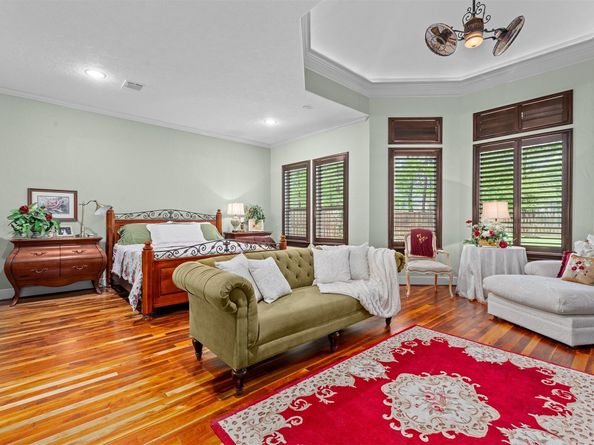 10 Oak Cove Lane, Humble TX 77346
