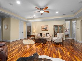 10 Oak Cove Lane, Humble TX 77346