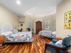 10 Oak Cove Lane, Humble TX 77346