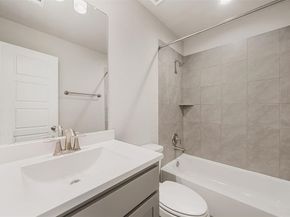 22607 Rising Rosehill Lane, Tomball TX 77377