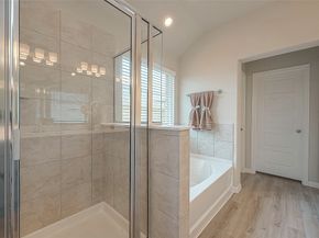 22607 Rising Rosehill Lane, Tomball TX 77377