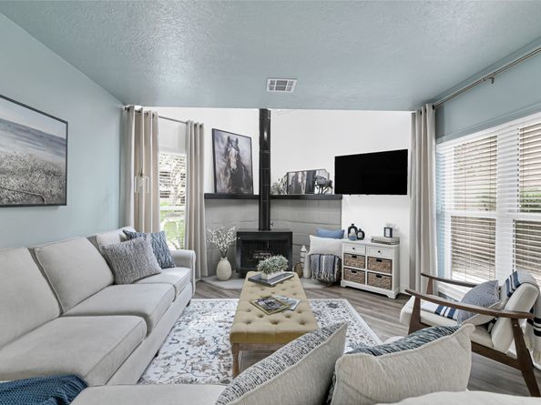 1954 Augusta Drive 32, Houston TX 77057