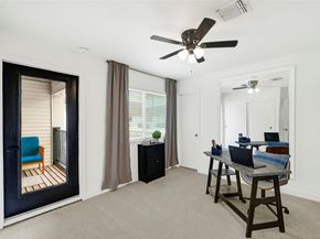 1954 Augusta Drive 32, Houston TX 77057