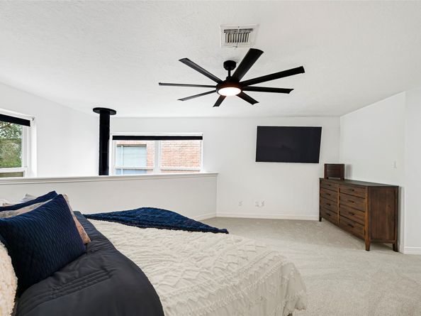1954 Augusta Drive 32, Houston TX 77057