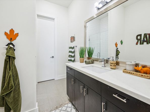 1505 Detering Street, Houston TX 77007