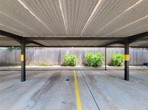 7600 Burgoyne Road 114, Houston TX 77063