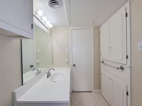 7600 Burgoyne Road 114, Houston TX 77063