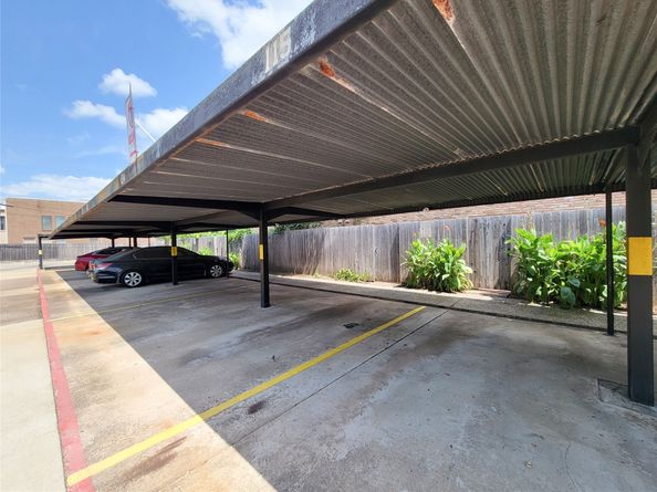 7600 Burgoyne Road 114, Houston TX 77063