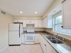 7600 Burgoyne Road 114, Houston TX 77063