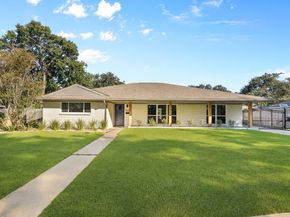 5530 Redstart Street, Houston TX 77096