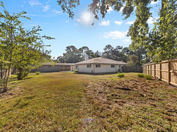 5530 Redstart Street, Houston TX 77096