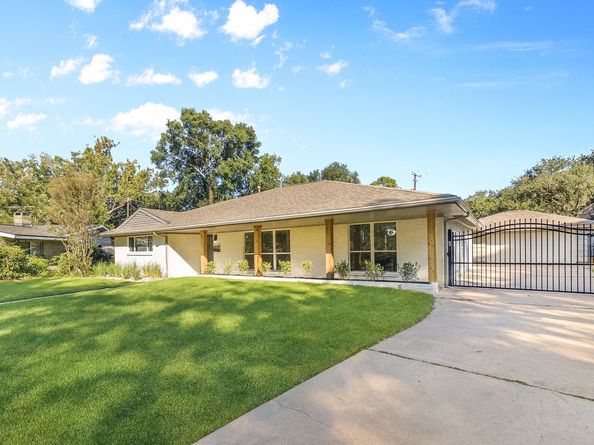 5530 Redstart Street, Houston TX 77096