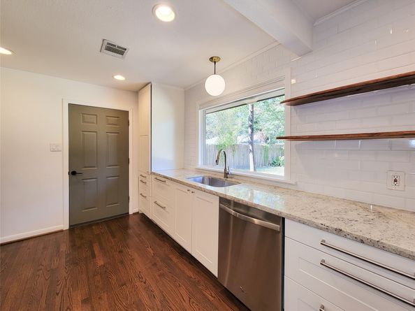 9506 Vogue Lane, Houston TX 77080