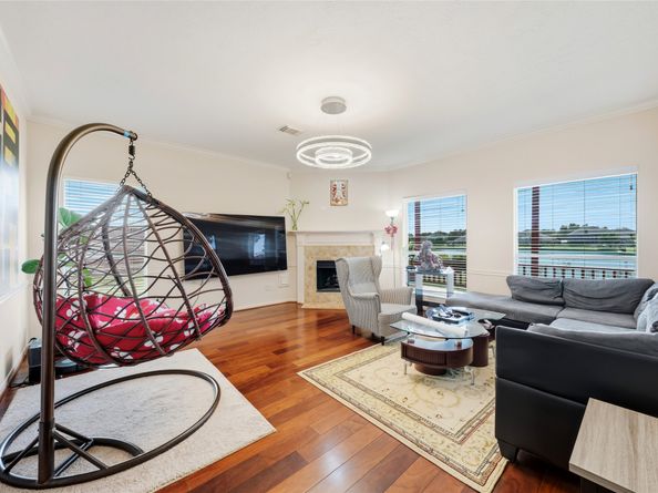 6730 Portuguese Bend Drive, Missouri City TX 77459
