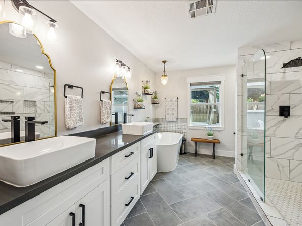 9719 Atwell Drive, Houston TX 77096