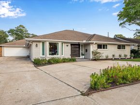 9719 Atwell Drive, Houston TX 77096