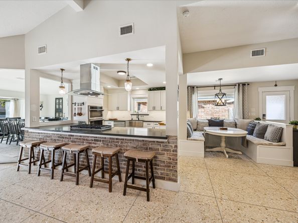 9719 Atwell Drive, Houston TX 77096