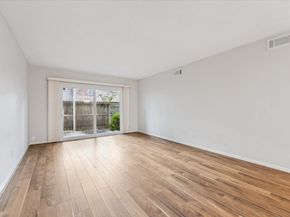 2700 Bellefontaine Street B12, Houston TX 77025