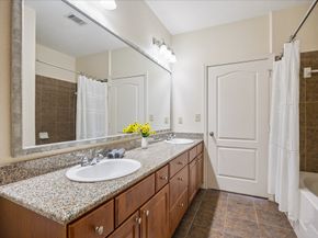 1711 Old Spanish Trail 448, Houston TX 77054