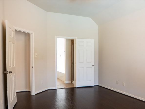 8855 Distant Woods Drive, Houston TX 77095