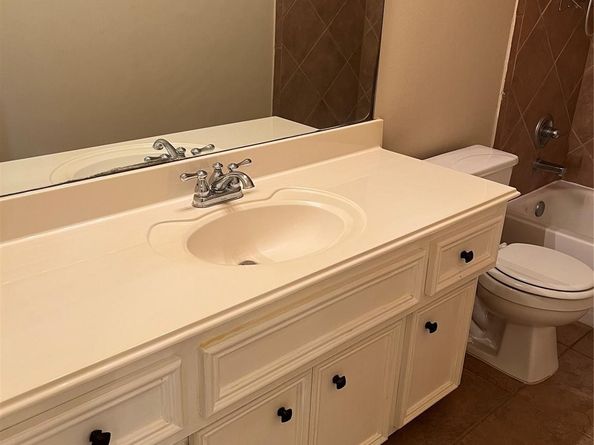 8855 Distant Woods Drive, Houston TX 77095