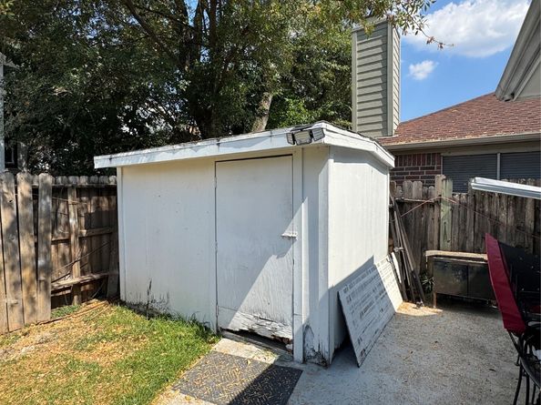 8518 Wild Basin Drive, Houston TX 77088