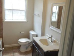 5854 Heron Drive, Houston TX 77033