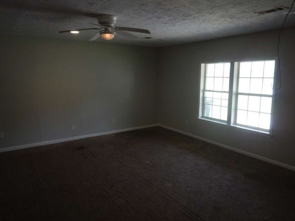 5854 Heron Drive, Houston TX 77033