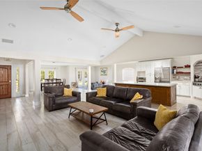 5614 Edith, Houston TX 77081