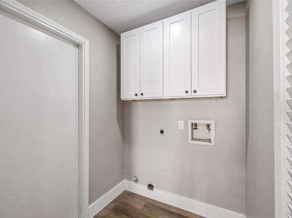 8711 Wild Basin Drive, Houston TX 77088