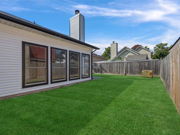 8711 Wild Basin Drive, Houston TX 77088