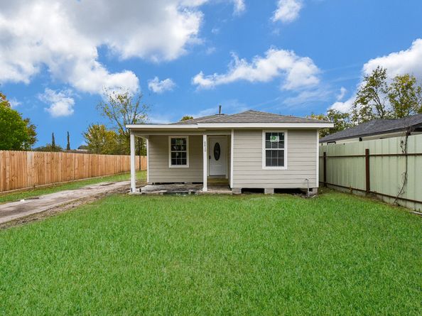 6810 Tommye Street, Houston TX 77028
