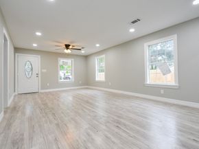 6810 Tommye Street, Houston TX 77028