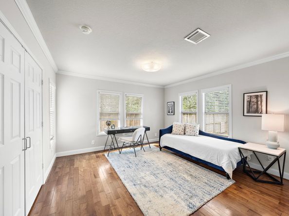 1601 Goliad Street, Houston TX 77007