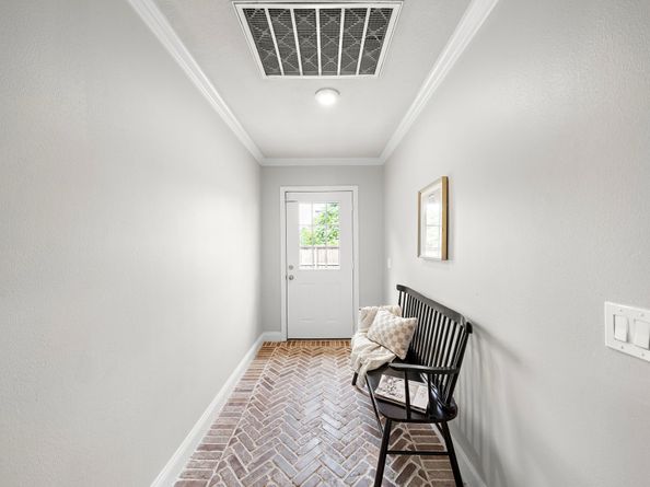 1601 Goliad Street, Houston TX 77007