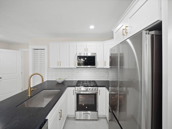 4813 Hummingbird Street, Houston TX 77035