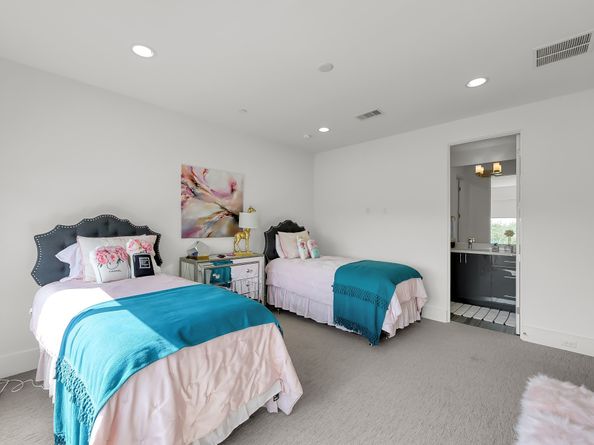 3207 Revere Street, Houston TX 77098