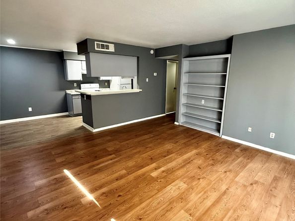 12905 Woodforest Boulevard 701, Houston TX 77015