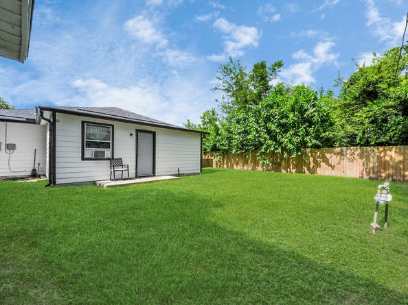 3330 Dulcrest Street, Houston TX 77051