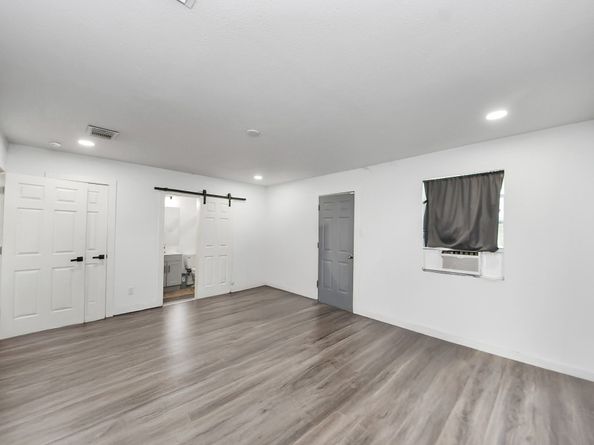 3330 Dulcrest Street, Houston TX 77051