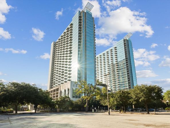5925 Almeda Road 11806, Houston TX 77004