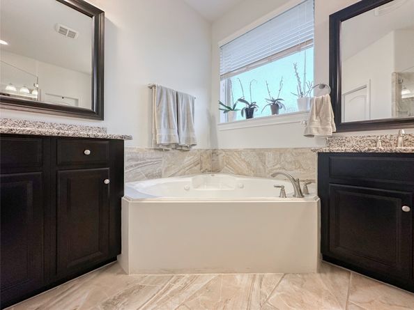 23 Cohasset Place, Tomball TX 77375